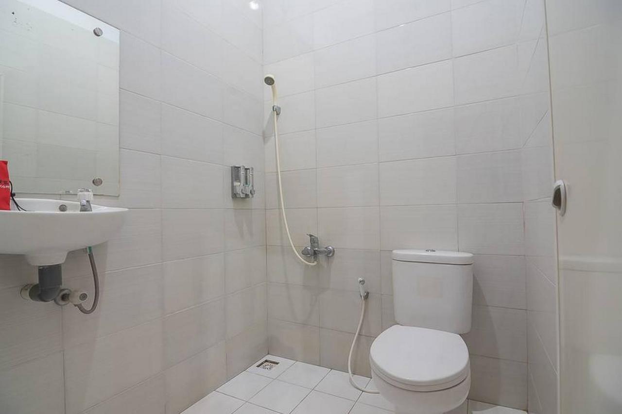 Reddoorz Near Alun Alun Subang Hotel Exterior photo